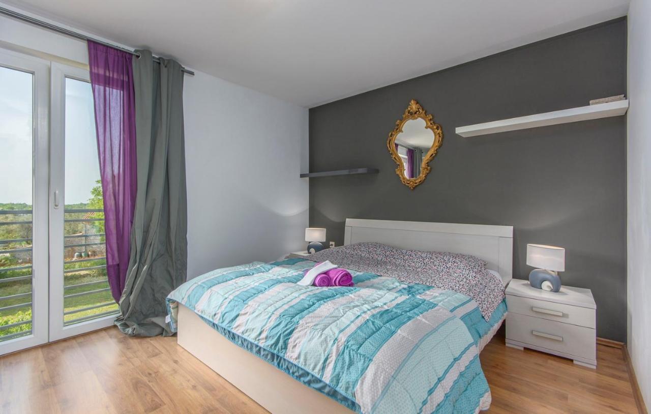 Modern Villa Di Rovigno With Pool, Hot Tub And Sea View Rovinjsko Selo Exterior foto